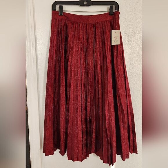 Marciano By Guess Pleated Shimmering Burgundy Skirt Size 6 - Picture 3 of 14
